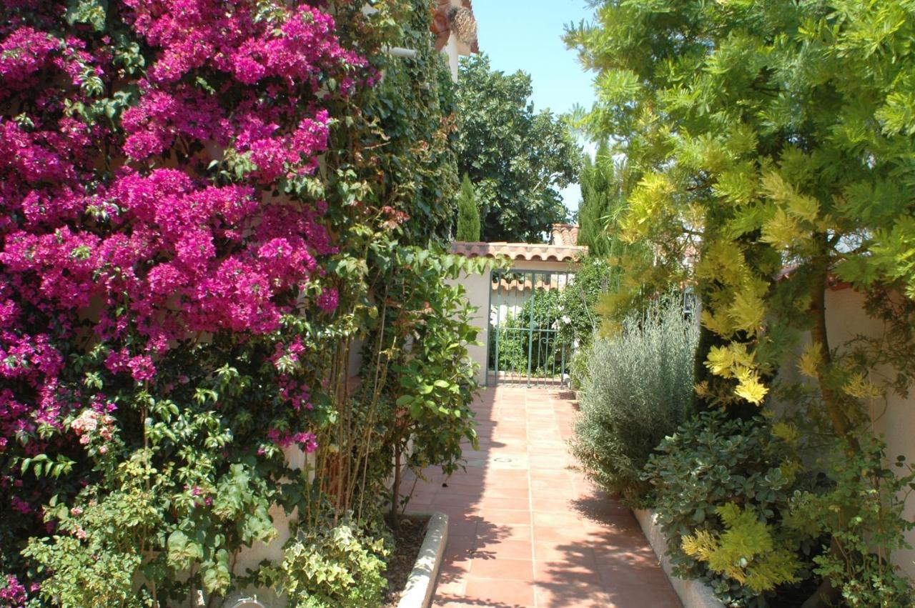Villa Sol Емпуриабрава Екстериор снимка