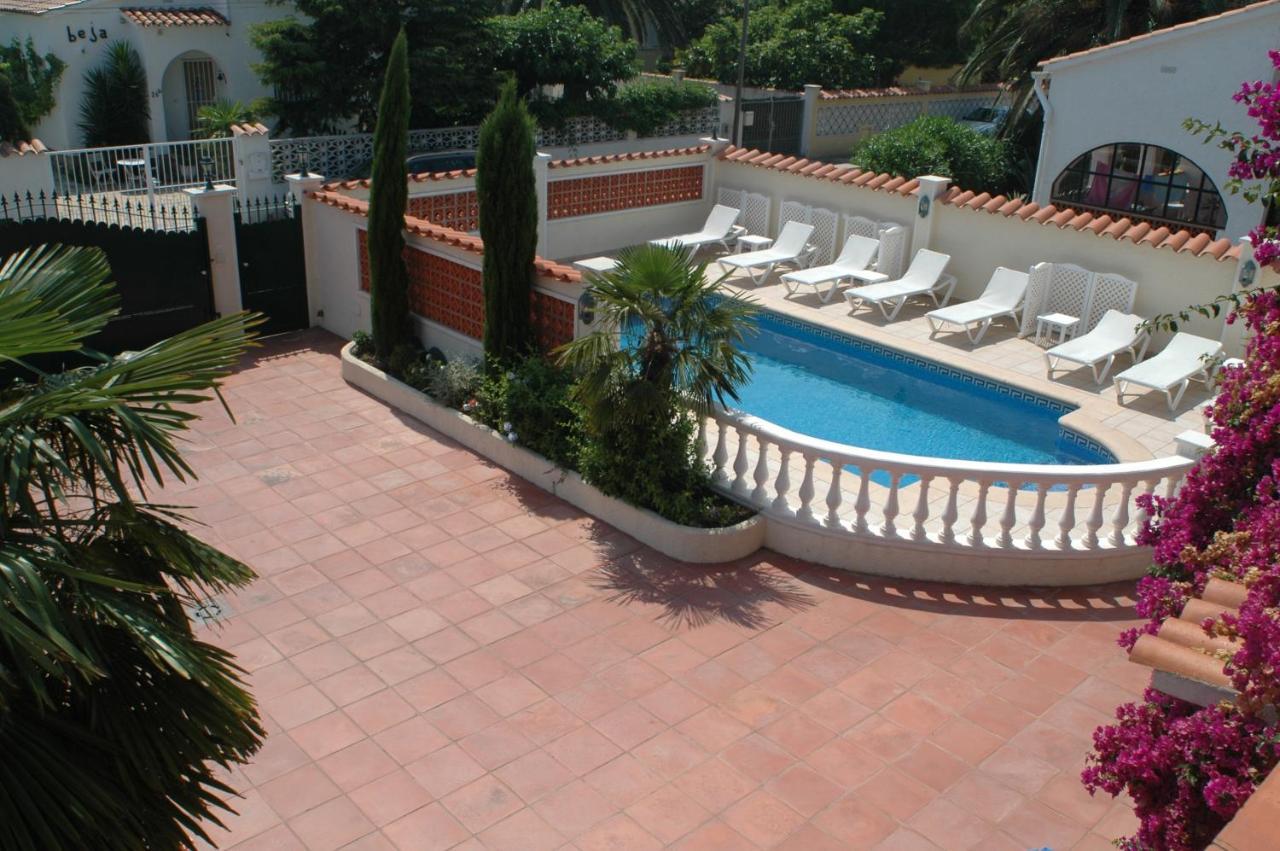 Villa Sol Емпуриабрава Екстериор снимка